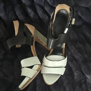 RACHEL Rachel Roy Black and White Geometric Heels